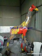 保定曲阳雕塑厂家供应玻璃钢彩绘长颈鹿雕塑