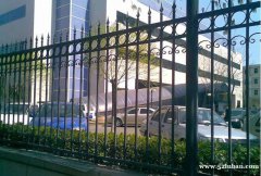 天津红桥区长期供应铁艺大门//铁艺围栏铁艺护栏铁艺楼梯