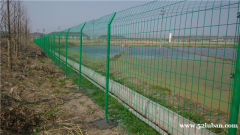 河池哪里有卖铁丝网围栏的厂家？