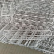 我公司专业电焊网深加工加工丝网工艺品