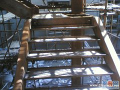 供应青岛楼梯，隔层，钢构