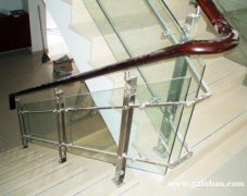 供应不锈钢谊升玻璃楼梯栏杆工程样式图