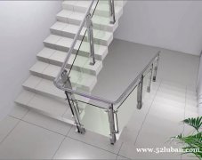 供应不锈钢谊升玻璃楼梯栏杆工程样式图